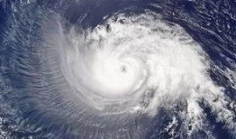 台风大爆料宁波视频,宁波直面狂风暴雨，市民齐心协力抗灾纪实